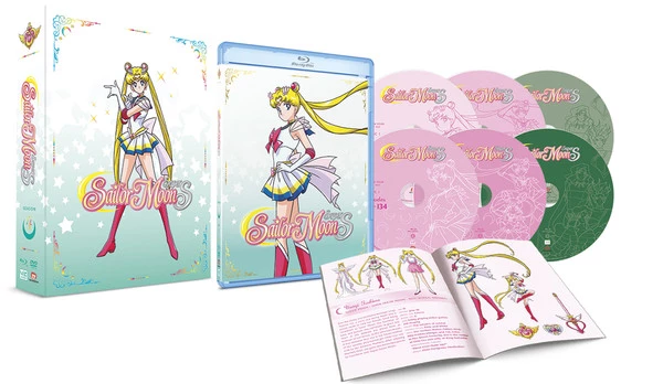 VIZ Sailor Moon Super S Part 1 Limited Edition Blu-ray/DVD 3 VIZ Sailor Moon Super S Part 1 Limited Edition Blu-ray/DVD